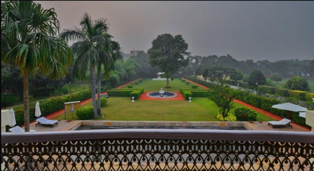 Taj Nadesar Palace Varanasi Luaran gambar