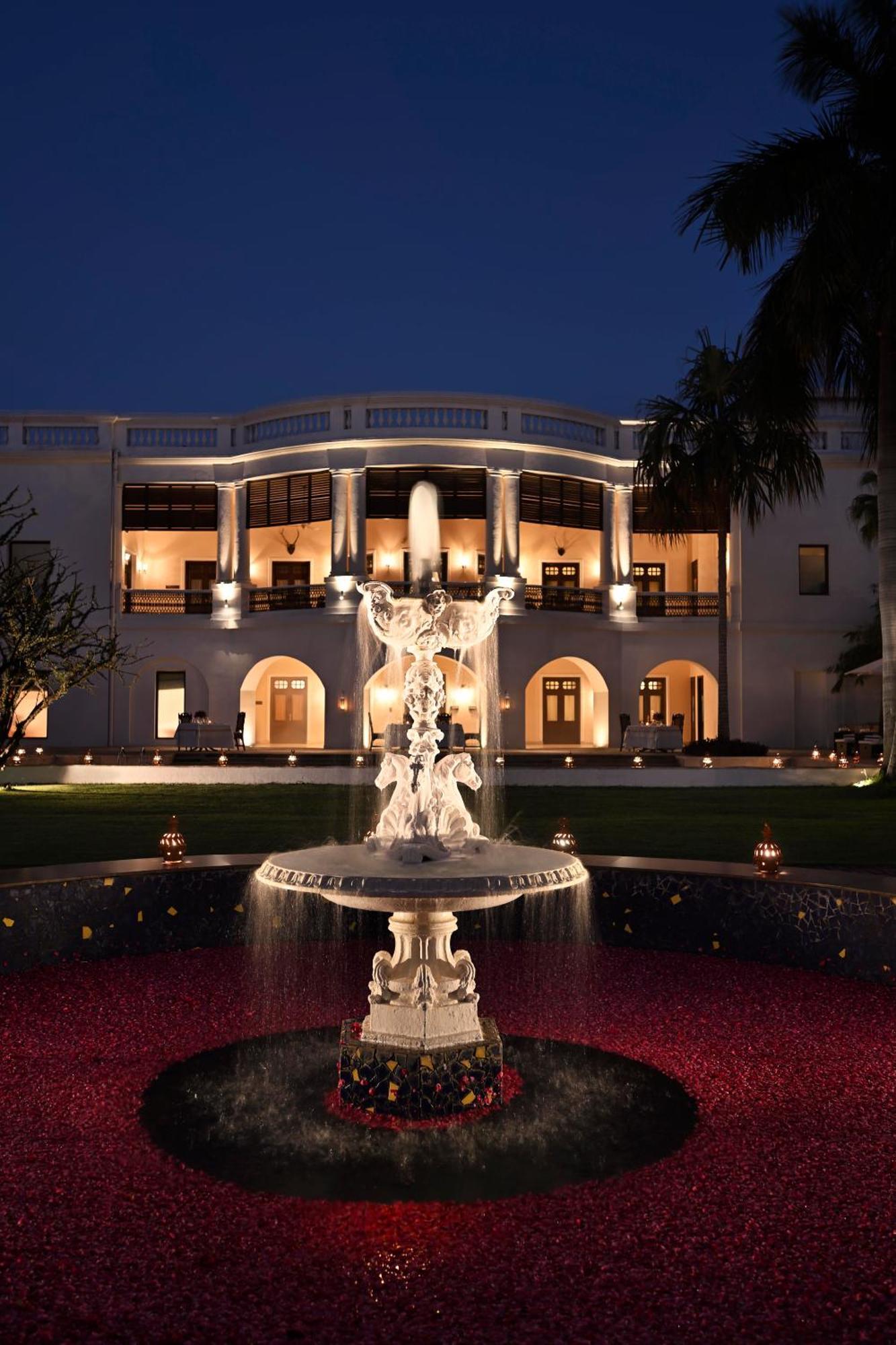 Taj Nadesar Palace Varanasi Luaran gambar