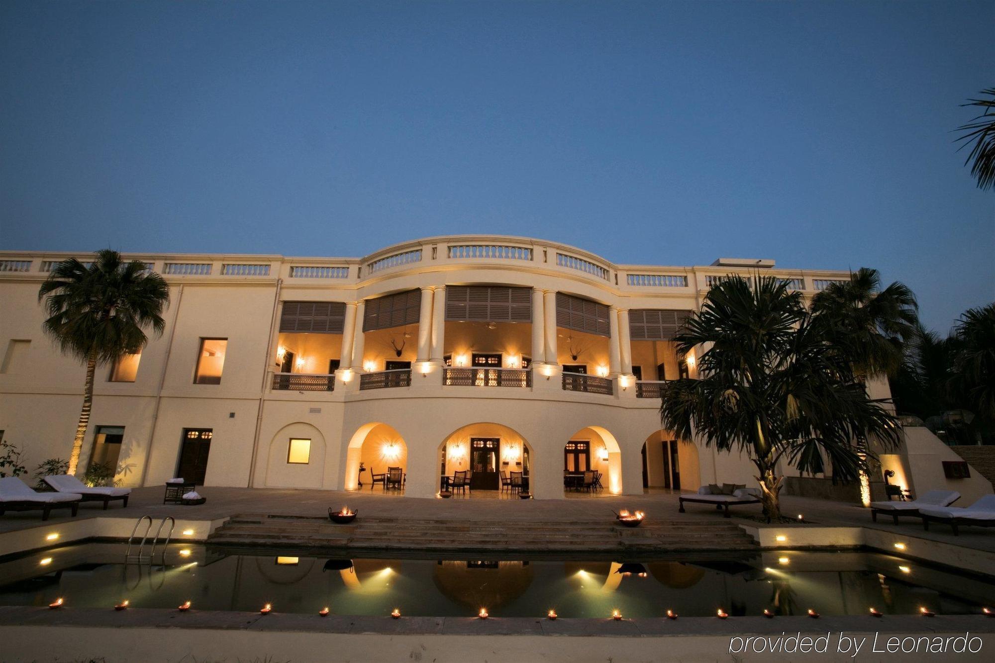 Taj Nadesar Palace Varanasi Luaran gambar